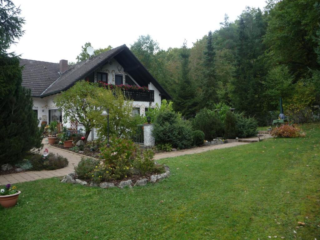Landhaus Hubertus Casa de hóspedes Litzendorf Exterior foto